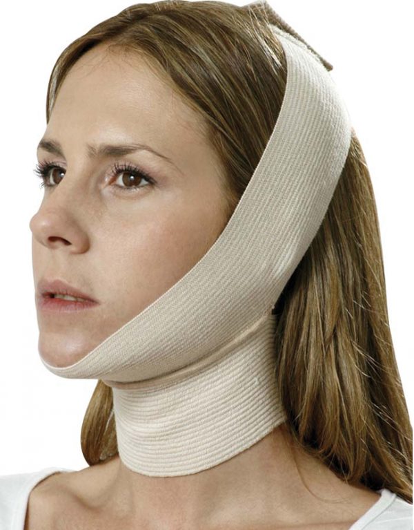 Art. 2022 - Faja formada por bandas elásticas, ajustable en cabeza y cuello